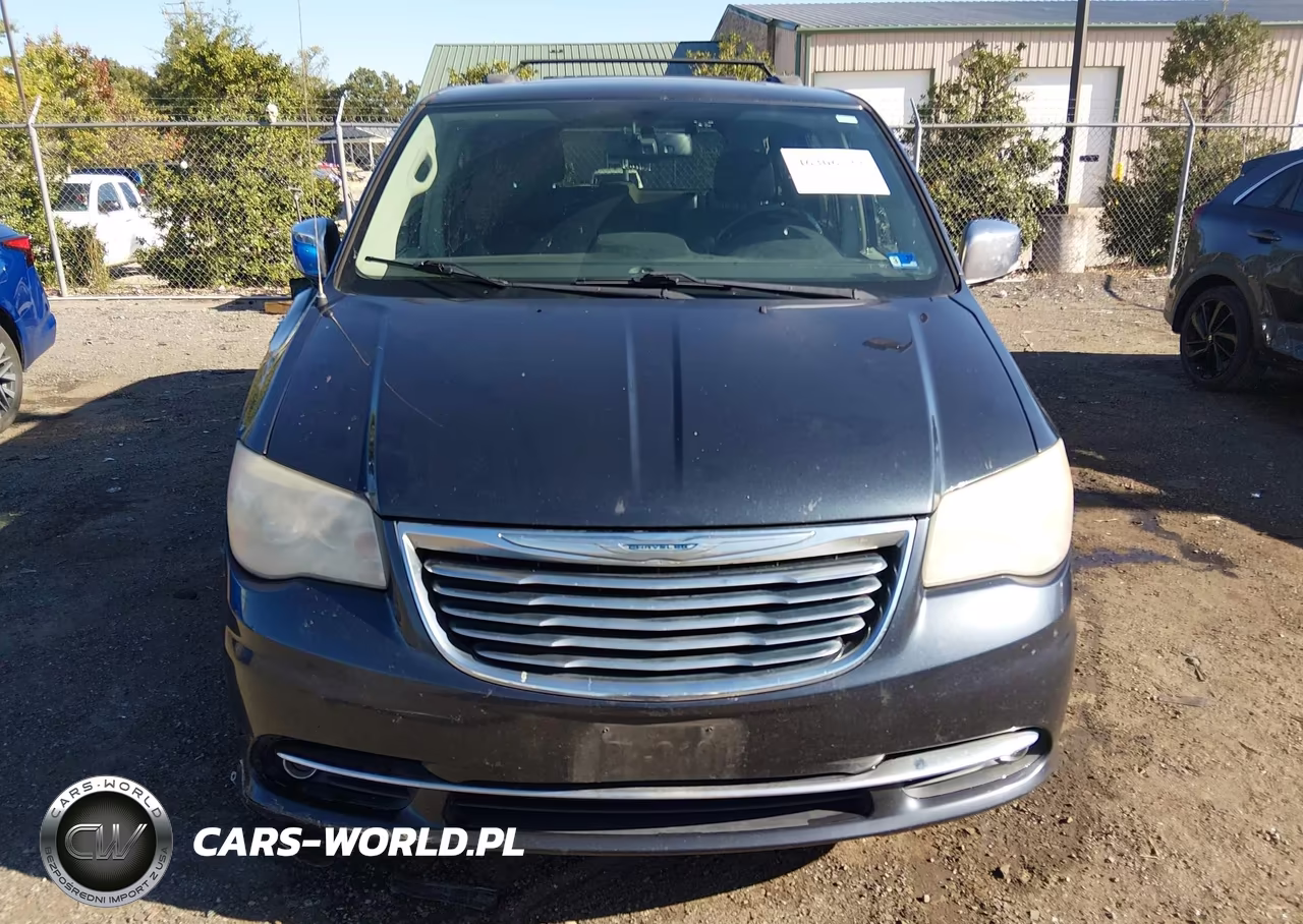 2014 Chrysler Town & Country Touring-L 30Th Anniversary VIN:2C4RC1CGXER257015 - 13