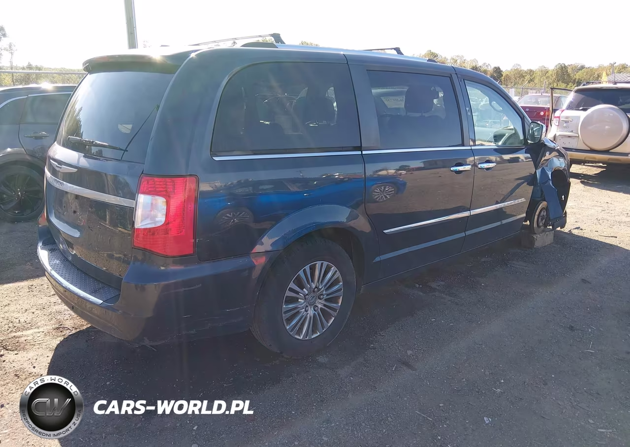 2014 Chrysler Town & Country Touring-L 30Th Anniversary VIN:2C4RC1CGXER257015 - 4