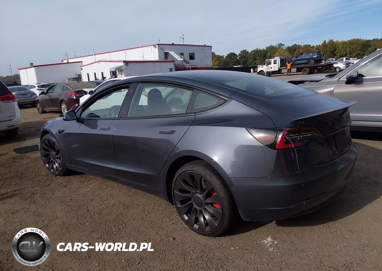 2022 Tesla Model 3 Performance Dual Motor All-Wheel Drive VIN:5YJ3E1EC6NF336140 - 3