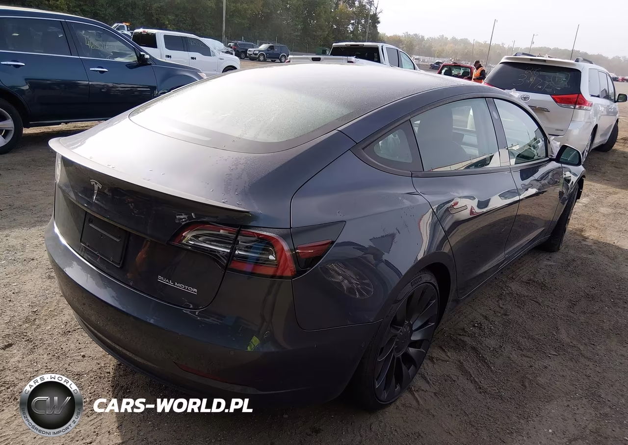 2022 Tesla Model 3 Performance Dual Motor All-Wheel Drive VIN:5YJ3E1EC6NF336140 - 4