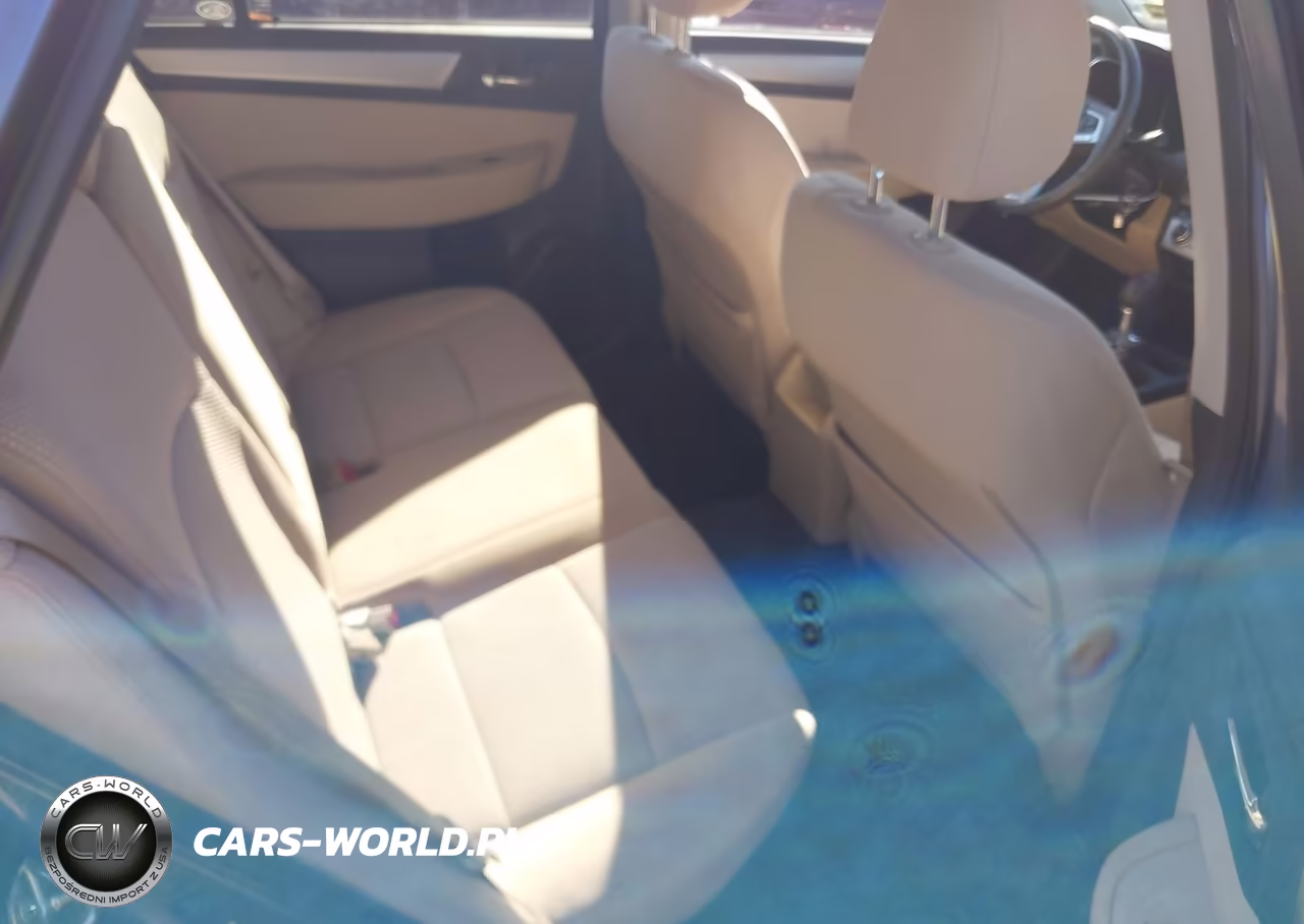 2017 Subaru Outback 2.5I Premium VIN:4S4BSACCXH3219634 - 8