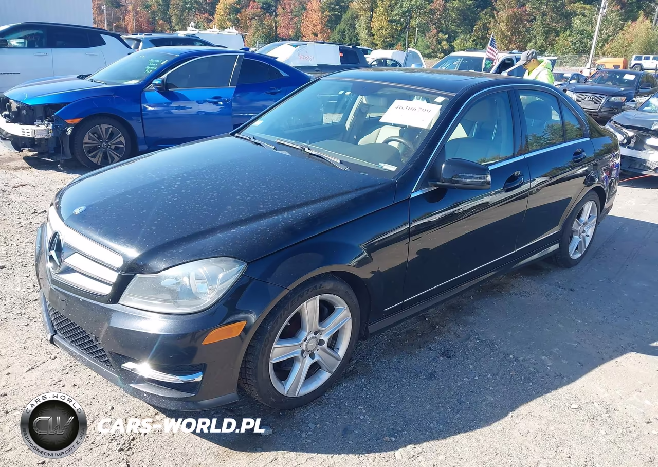 2013 Mercedes-Benz C 300 Sport 4Matic VIN:WDDGF8AB6DG115927 - 2