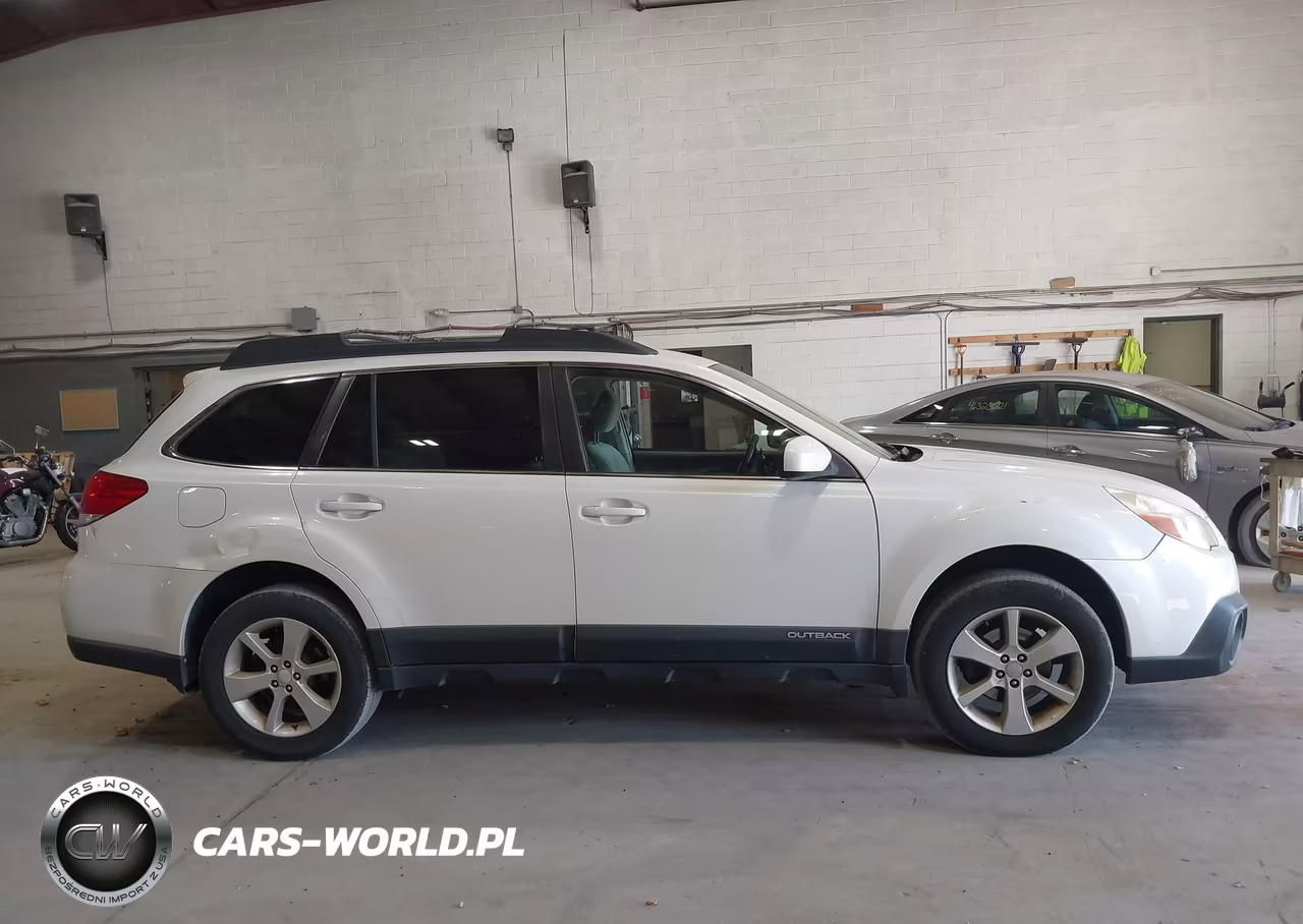 2014 Subaru Outback 2.5I Premium VIN:4S4BRBCC9E3245459 - 13