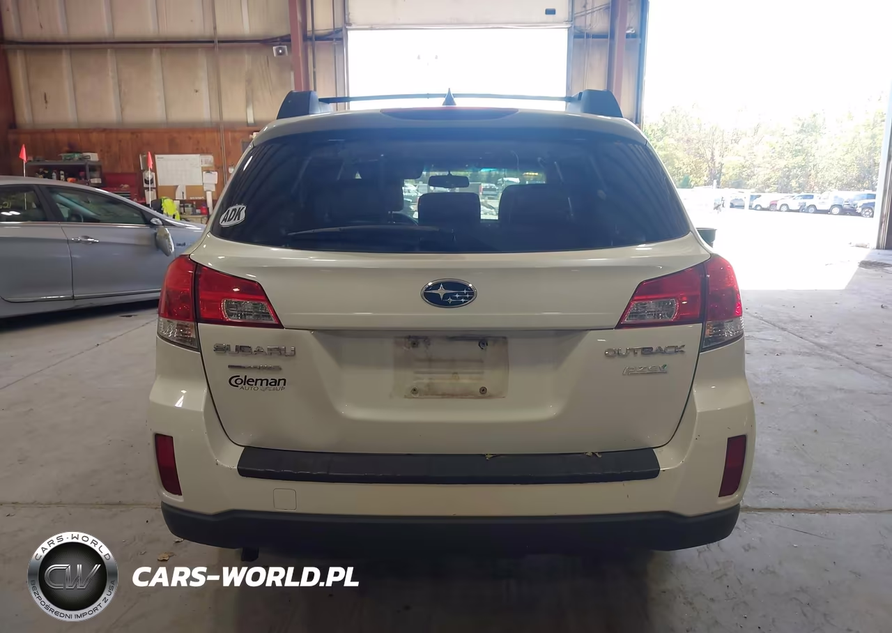 2014 Subaru Outback 2.5I Premium VIN:4S4BRBCC9E3245459 - 16