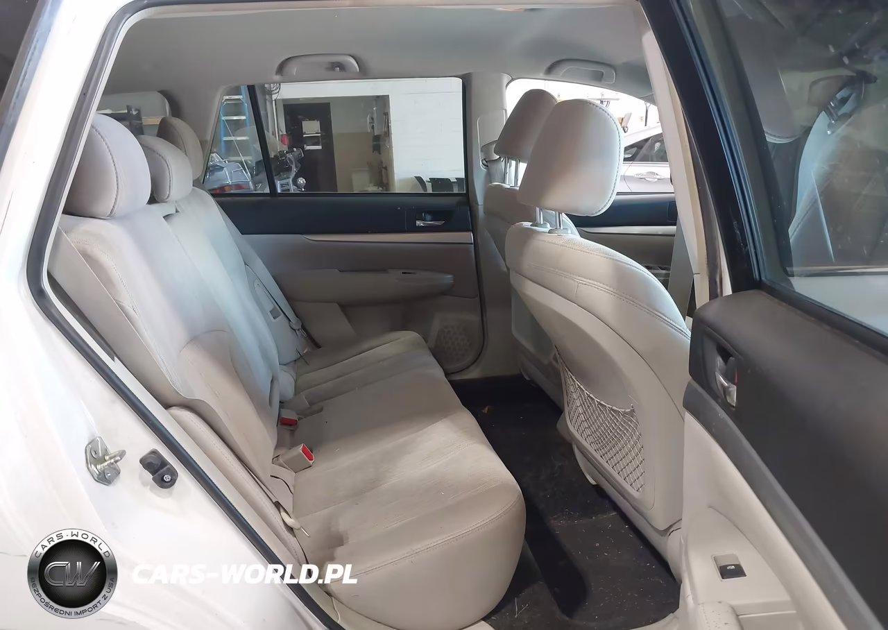 2014 Subaru Outback 2.5I Premium VIN:4S4BRBCC9E3245459 - 8