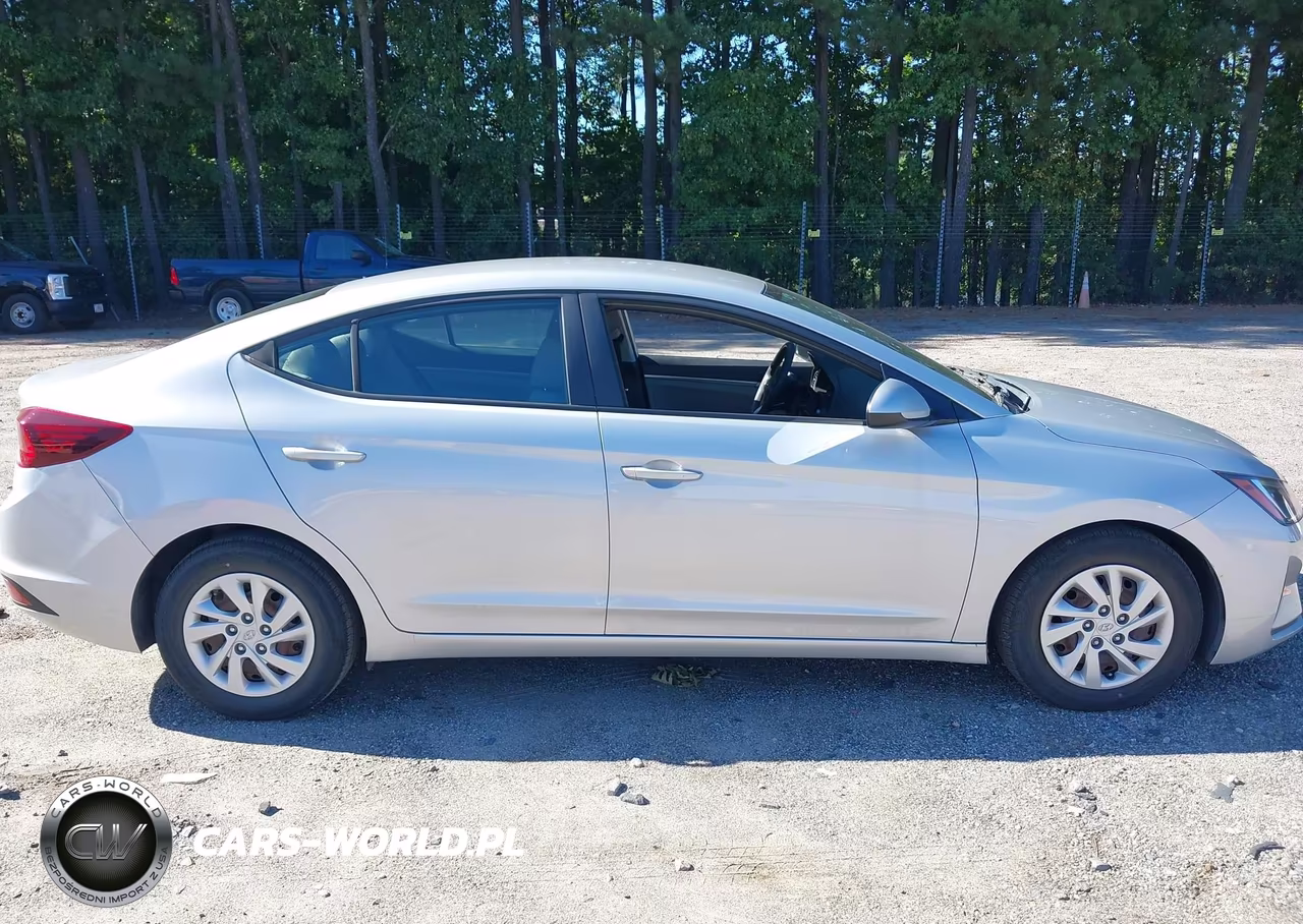 2019 Hyundai Elantra Se VIN:5NPD74LF8KH486633 - 13
