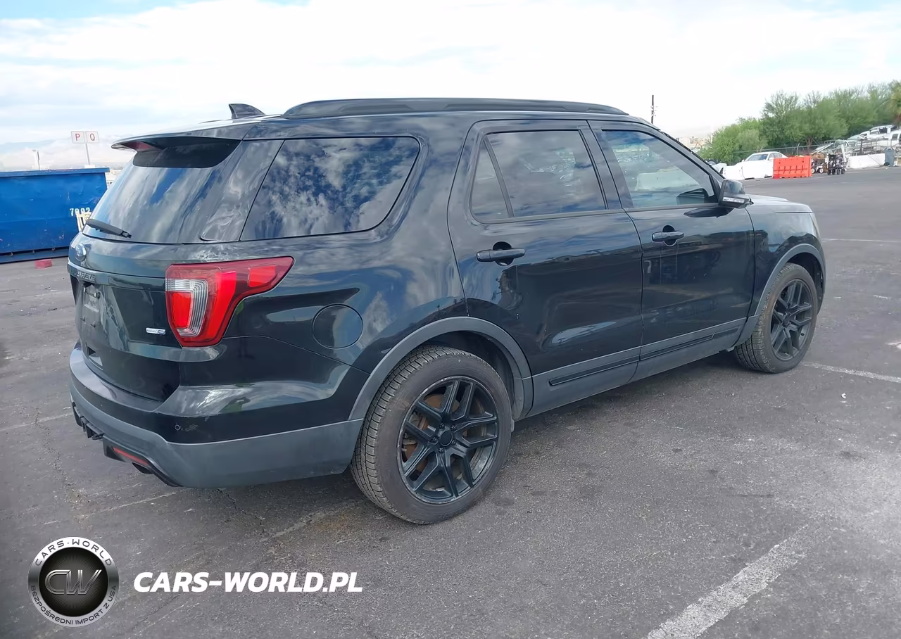 2016 Ford Explorer Sport VIN:1FM5K8GT9GGB63144 - 4