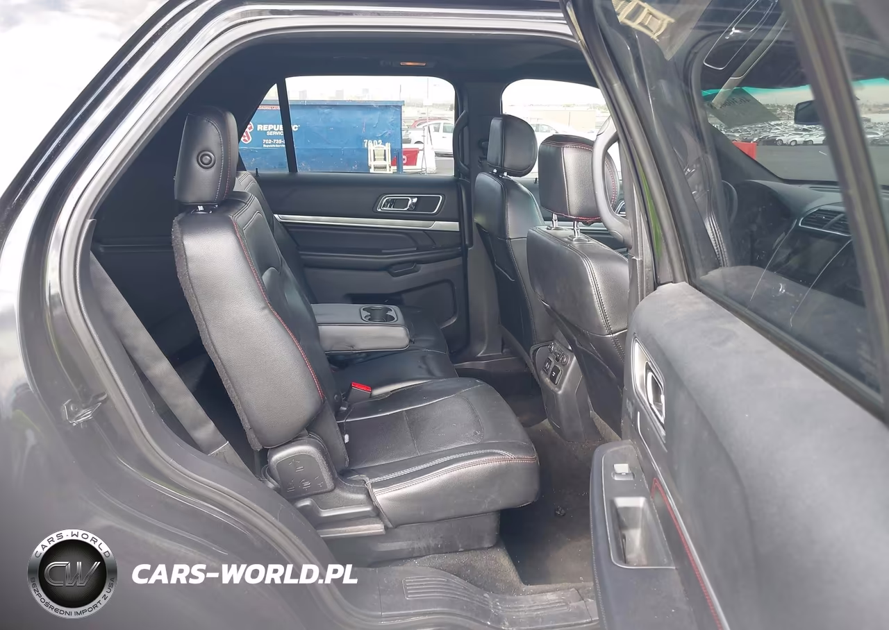 2016 Ford Explorer Sport VIN:1FM5K8GT9GGB63144 - 8