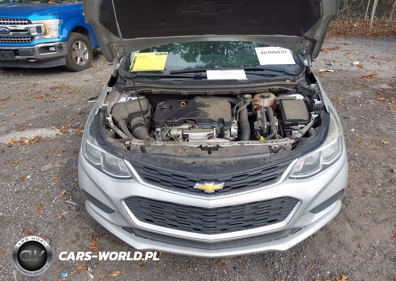 2018 Chevrolet Cruze Ls Auto VIN:1G1BC5SM2J7213045 - 10