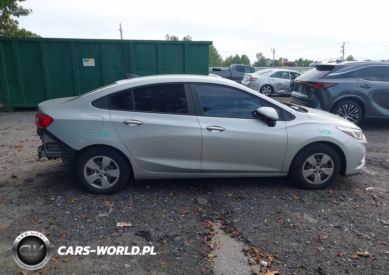 2018 Chevrolet Cruze Ls Auto VIN:1G1BC5SM2J7213045 - 14