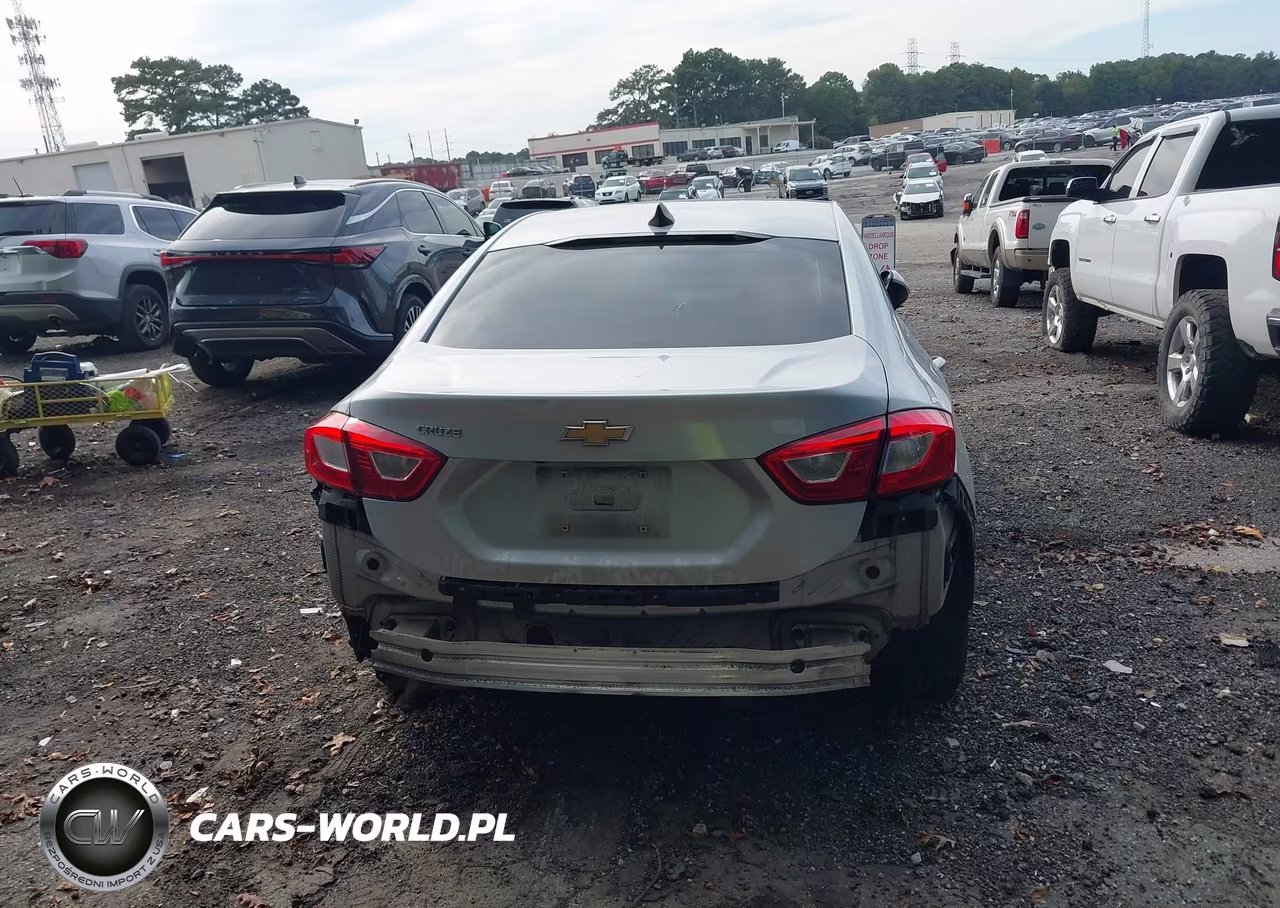 2018 Chevrolet Cruze Ls Auto VIN:1G1BC5SM2J7213045 - 17