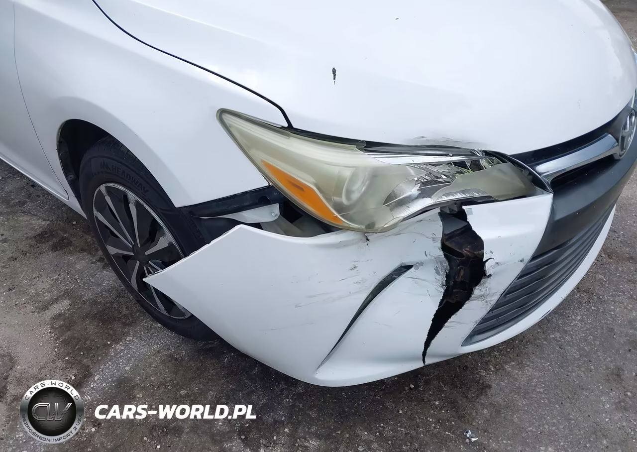 2015 Toyota Camry Le VIN:4T1BF1FK6FU001401 - 6