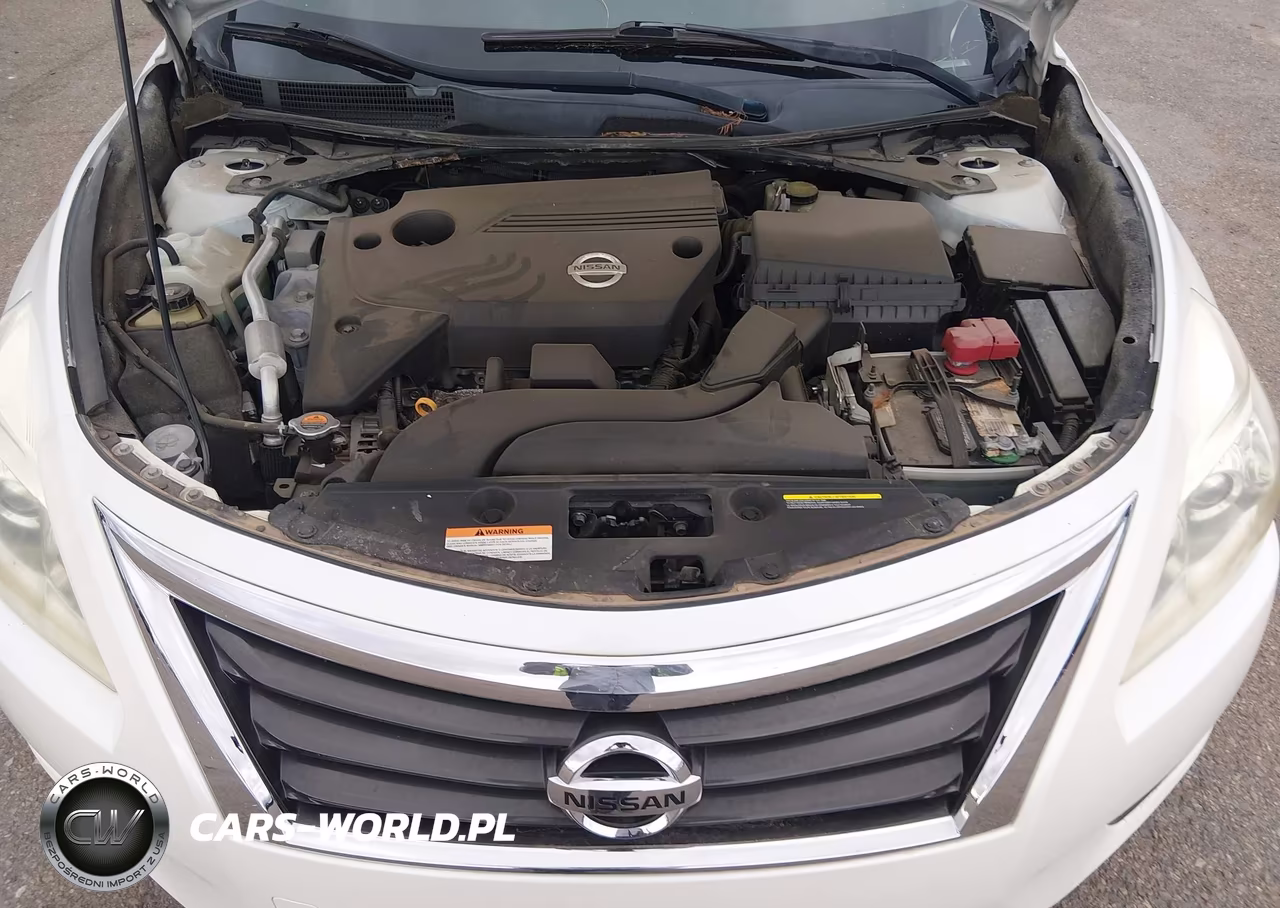 2015 Nissan Altima 2.5 S VIN:1N4AL3AP0FN331767 - 10