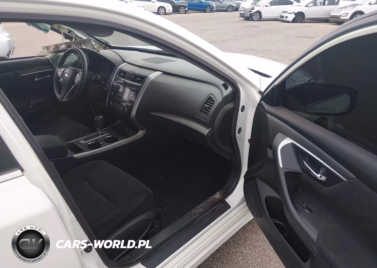 2015 Nissan Altima 2.5 S VIN:1N4AL3AP0FN331767 - 5