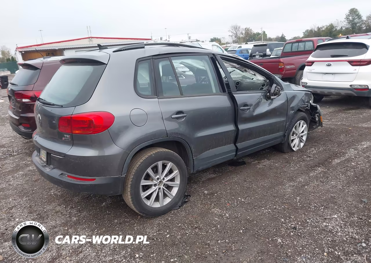 2017 Volkswagen Tiguan 2.0T-2.0T S VIN:WVGBV7AX6HK042408 - 4