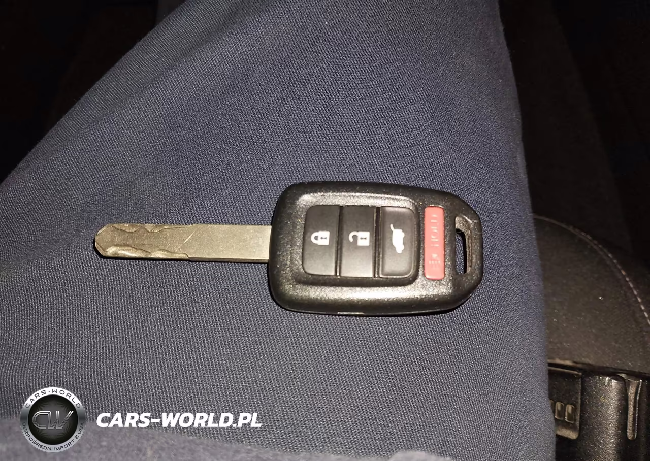2018 Honda Civic Sport VIN:SHHFK7G42JU222756 - 11