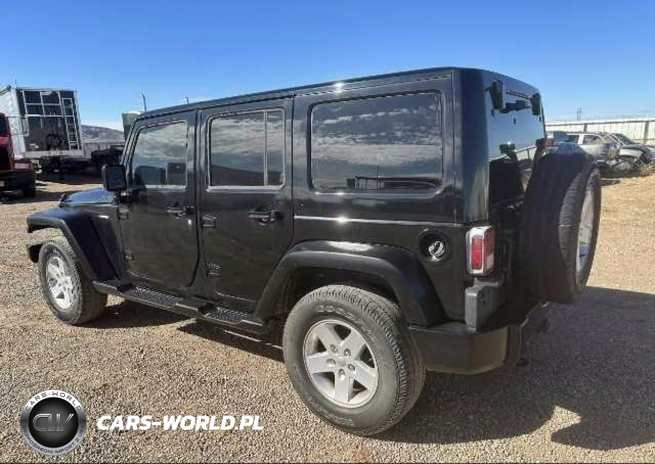 2017 Jeep Wrangler Unlimited Sport 4X4 VIN:1C4BJWDG3HL749370 - 3