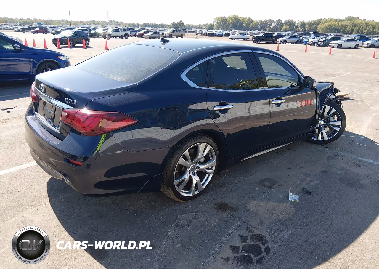 2017 Infiniti Q70 3.7 VIN:JN1BY1AP6HM741103 - 4
