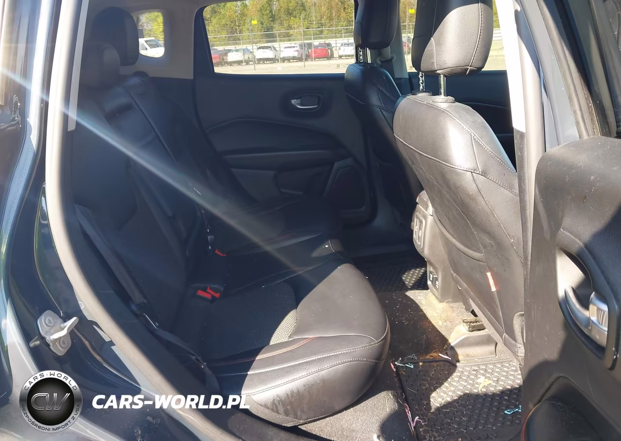 2018 Jeep Compass Trailhawk 4X4 VIN:3C4NJDDB1JT128967 - 8