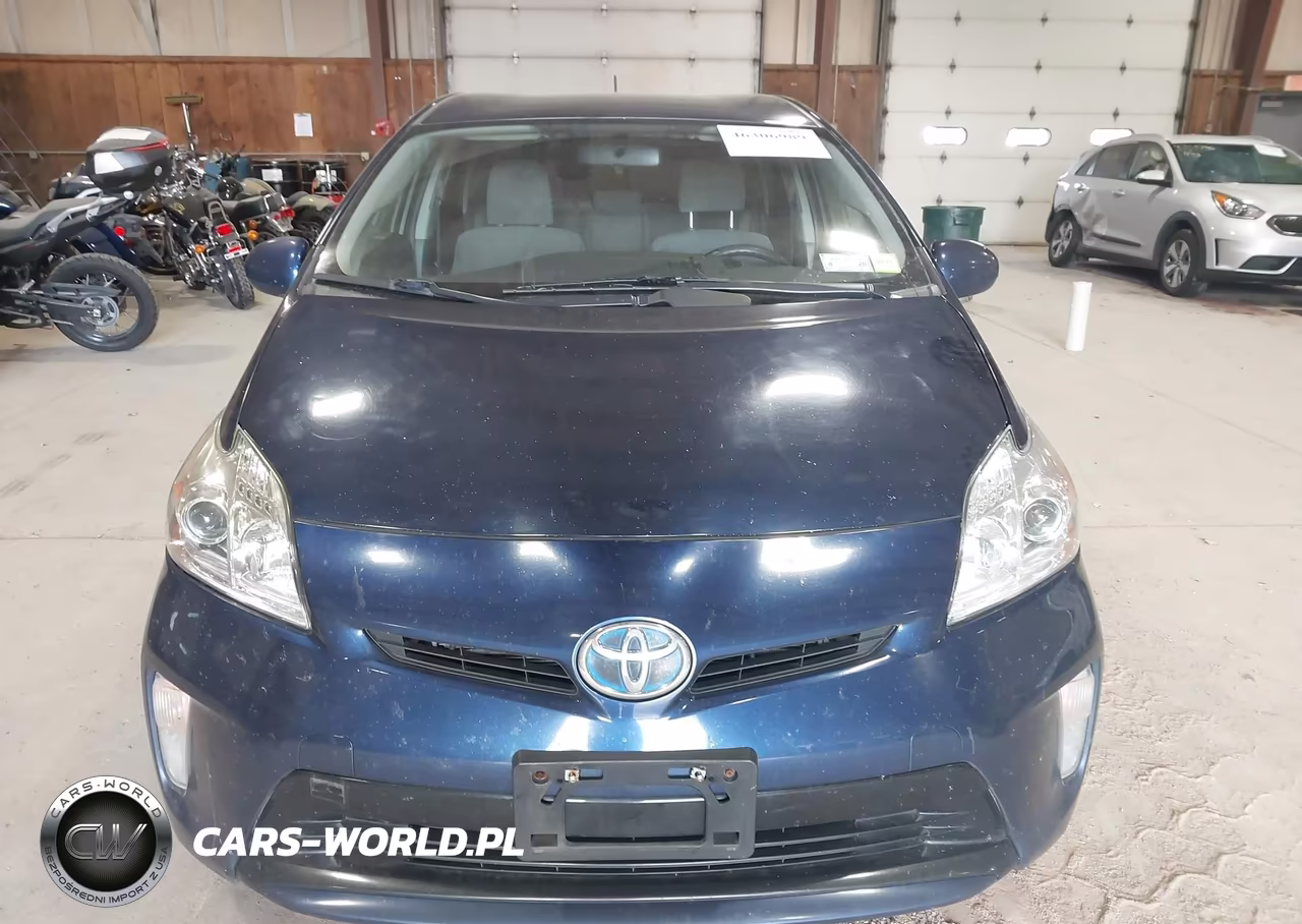 2012 Toyota Prius Three VIN:JTDKN3DU8C1555821 - 12