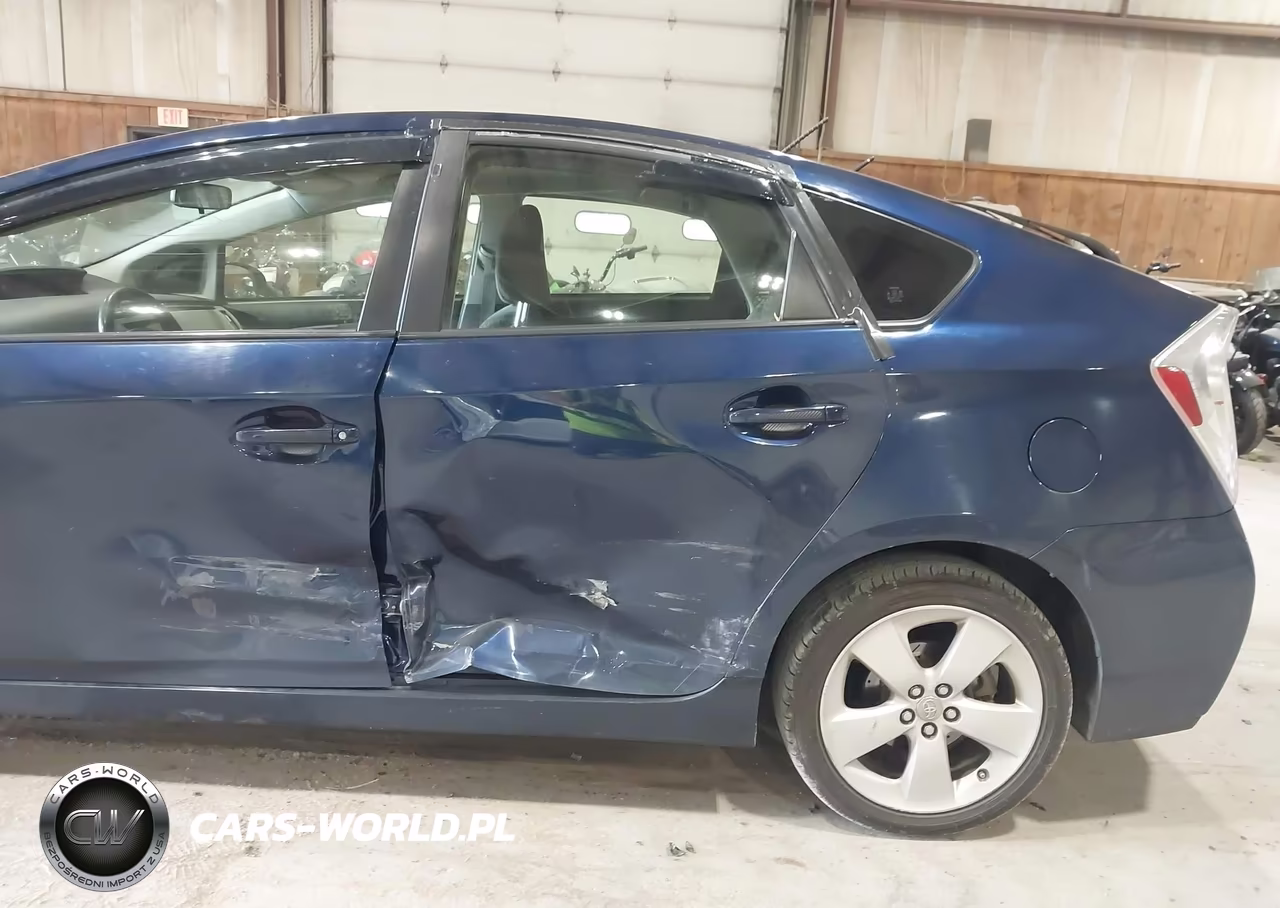 2012 Toyota Prius Three VIN:JTDKN3DU8C1555821 - 17