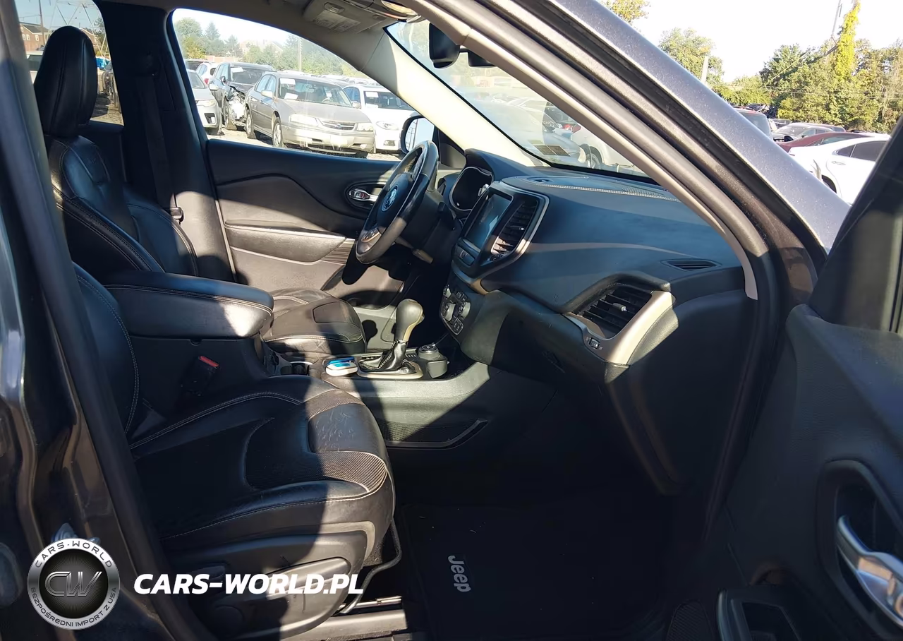 2015 Jeep Cherokee Limited VIN:1C4PJMDSXFW524275 - 5