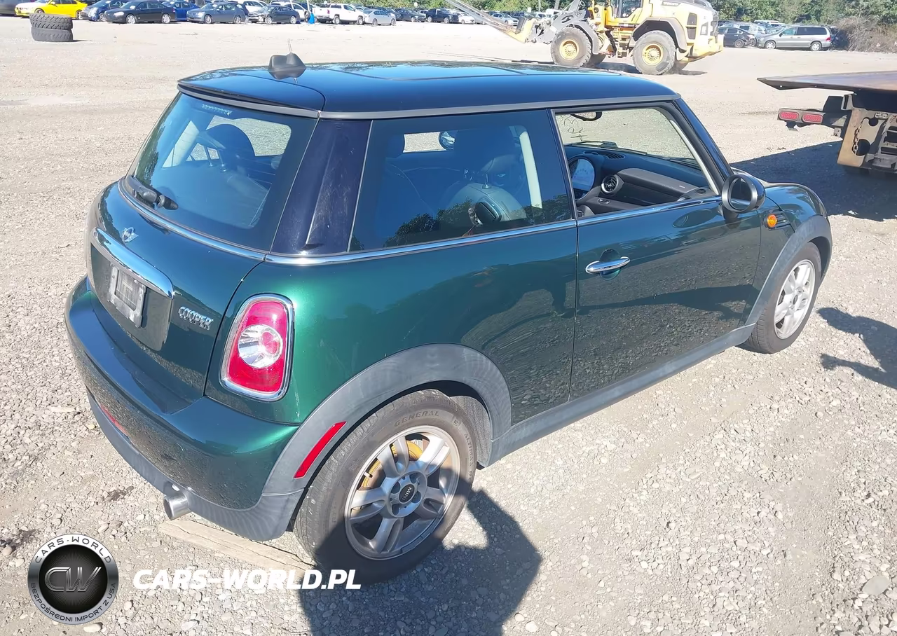 2013 Mini Hardtop Cooper VIN:WMWSU3C55DT684423 - 4