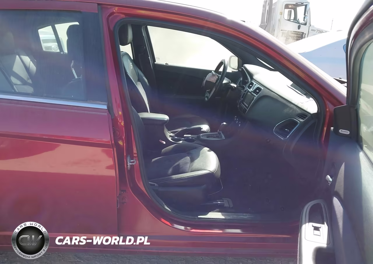 2012 Chrysler 200 S VIN:1C3CCBHGXCN116688 - 5
