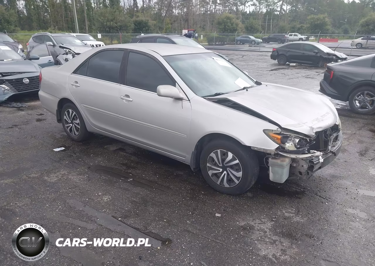 2004 Toyota Camry Le