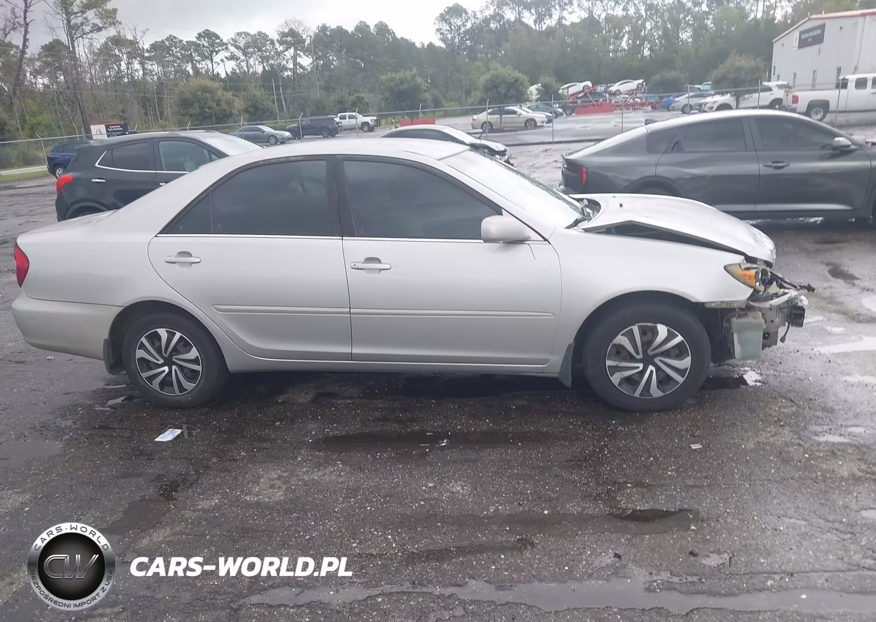 2004 Toyota Camry Le VIN:4T1BE32K74U306536 - 13