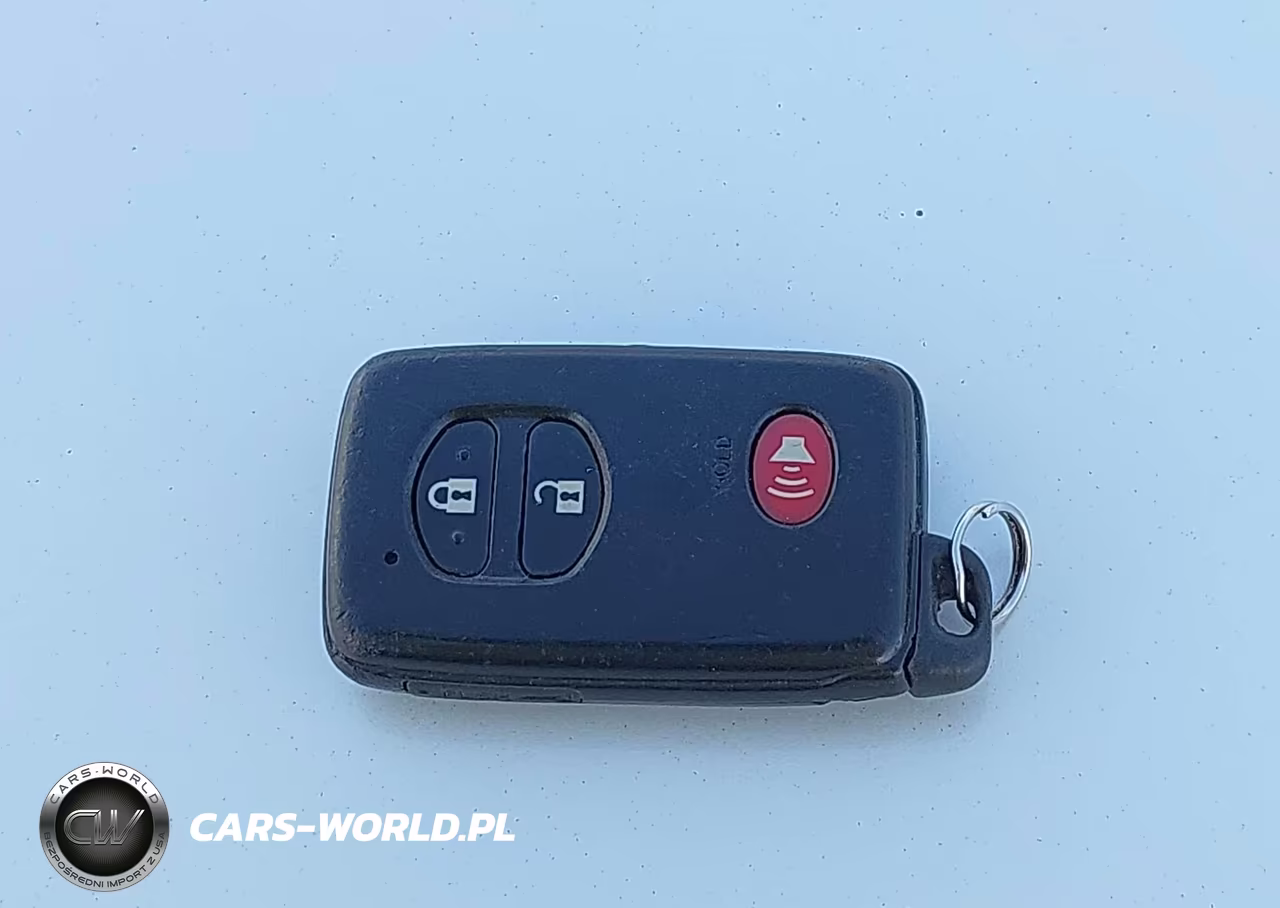 2012 Toyota Prius V Three VIN:JTDZN3EU2C3026463 - 11