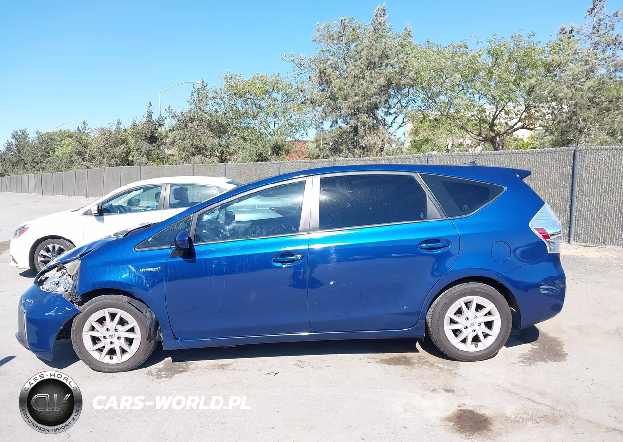 2012 Toyota Prius V Three VIN:JTDZN3EU2C3026463 - 14