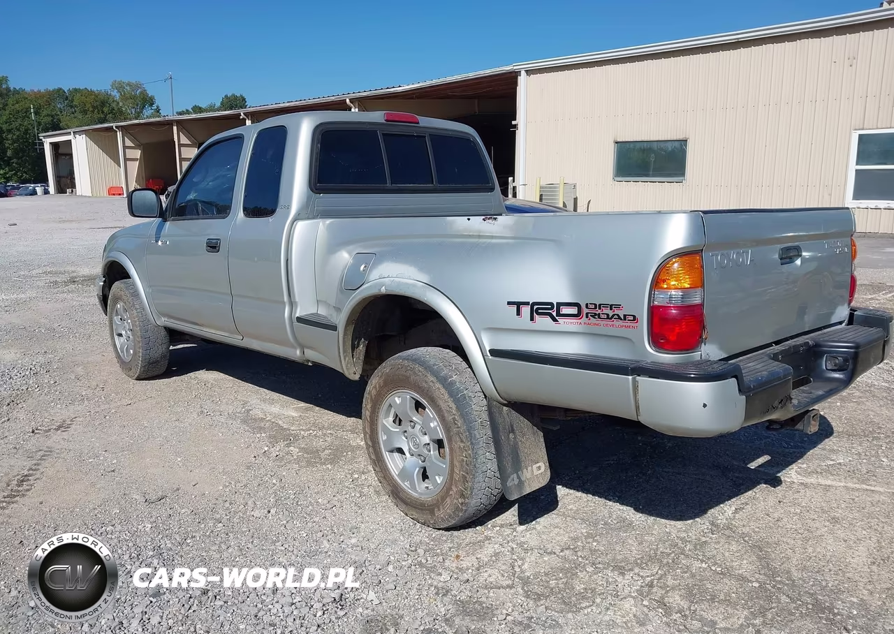 2002 Toyota Tacoma Base V6 VIN:5TEWN72N42Z123753 - 3
