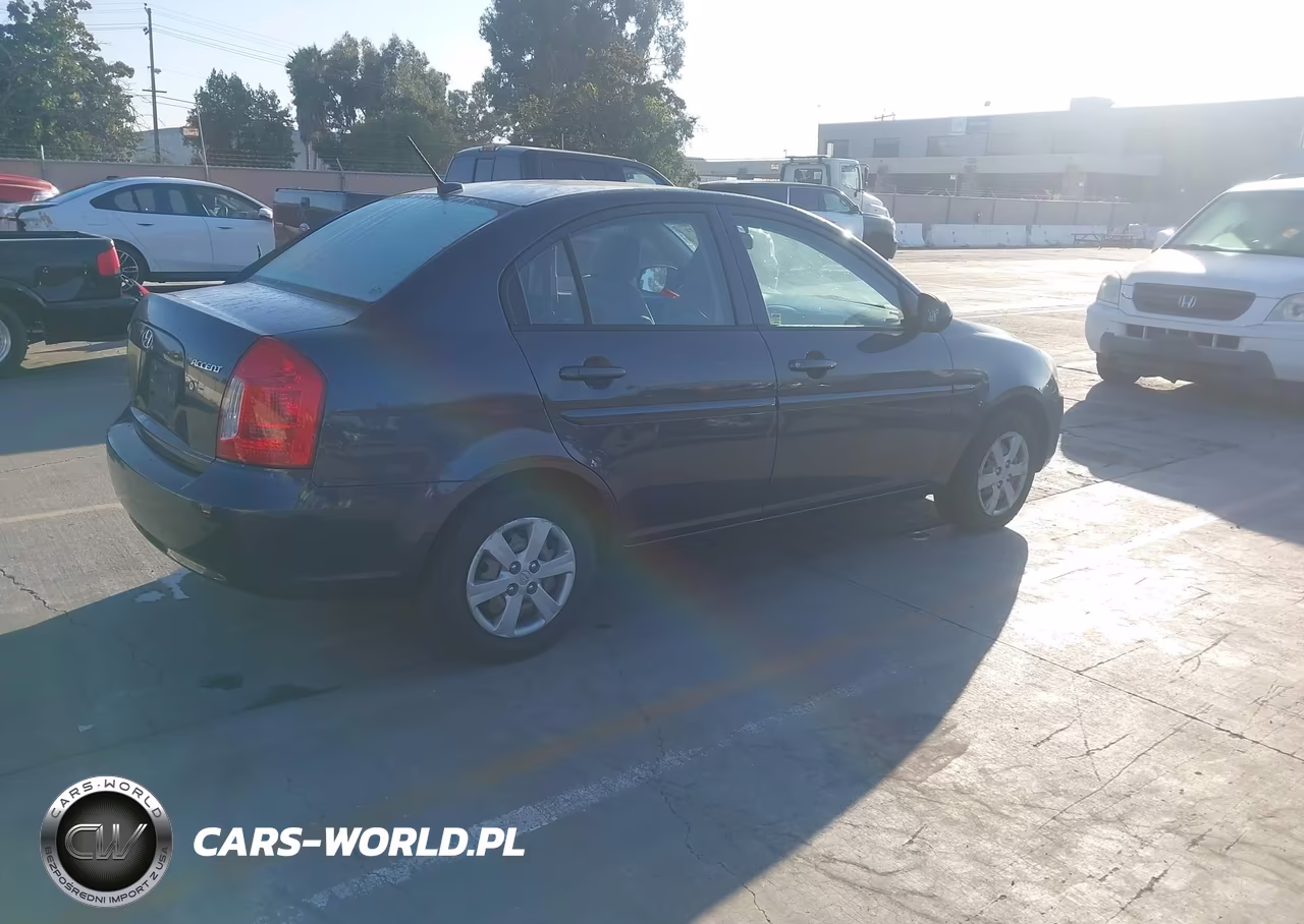 2010 Hyundai Accent Gls VIN:KMHCN4ACXAU424919 - 4