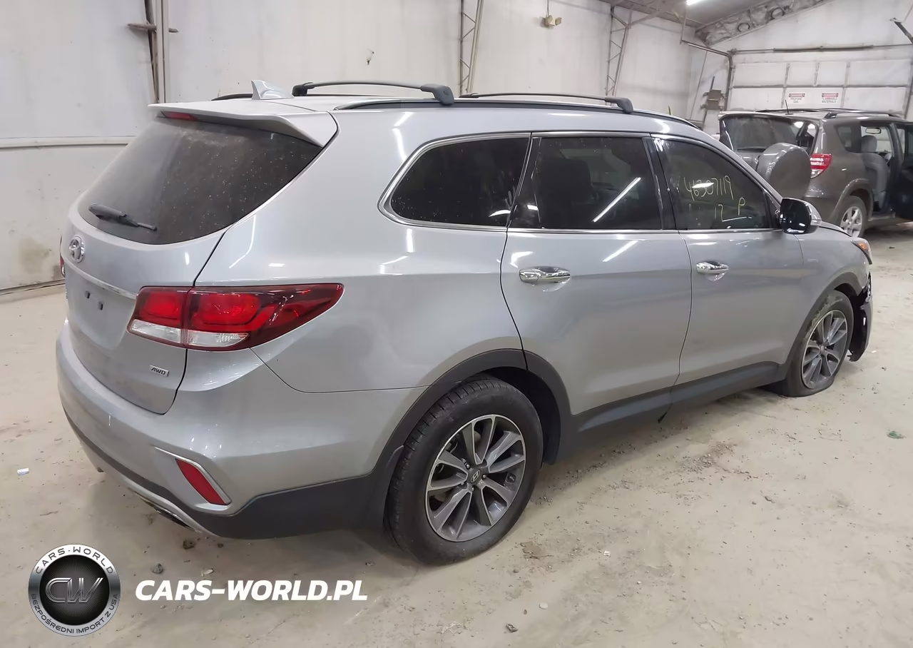 2017 Hyundai Santa Fe Se VIN:KM8SNDHF9HU174322 - 4