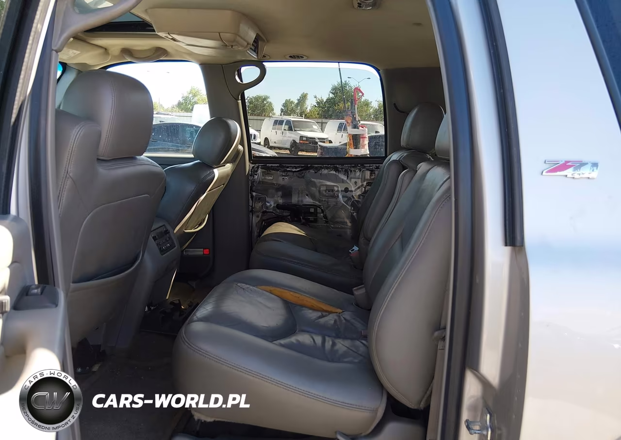 2005 Chevrolet Suburban 1500 Z71 VIN:3GNFK16Z15G159054 - 8
