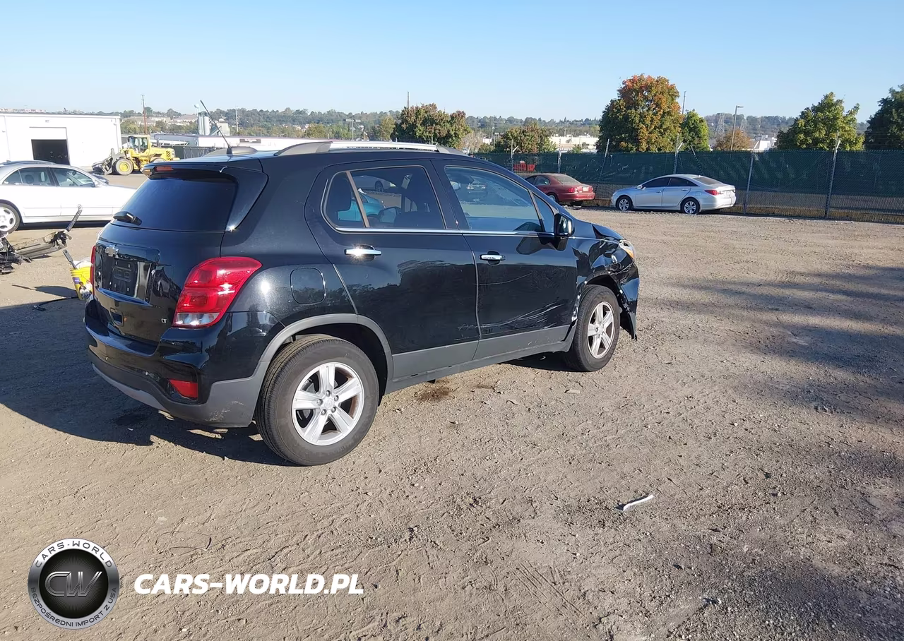 2019 Chevrolet Trax Lt VIN:3GNCJLSB3KL161885 - 4