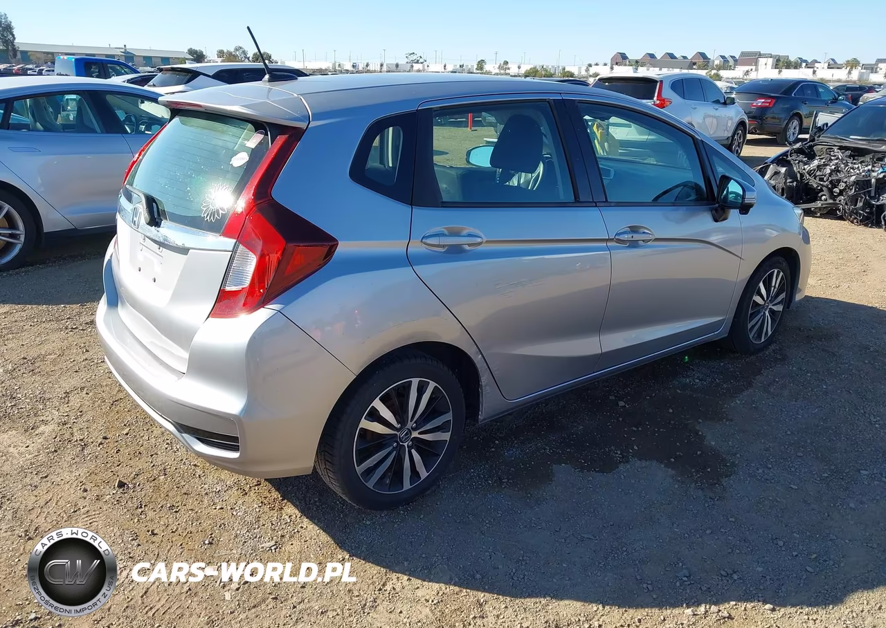 2018 Honda Fit Ex VIN:3HGGK5H83JM723356 - 4