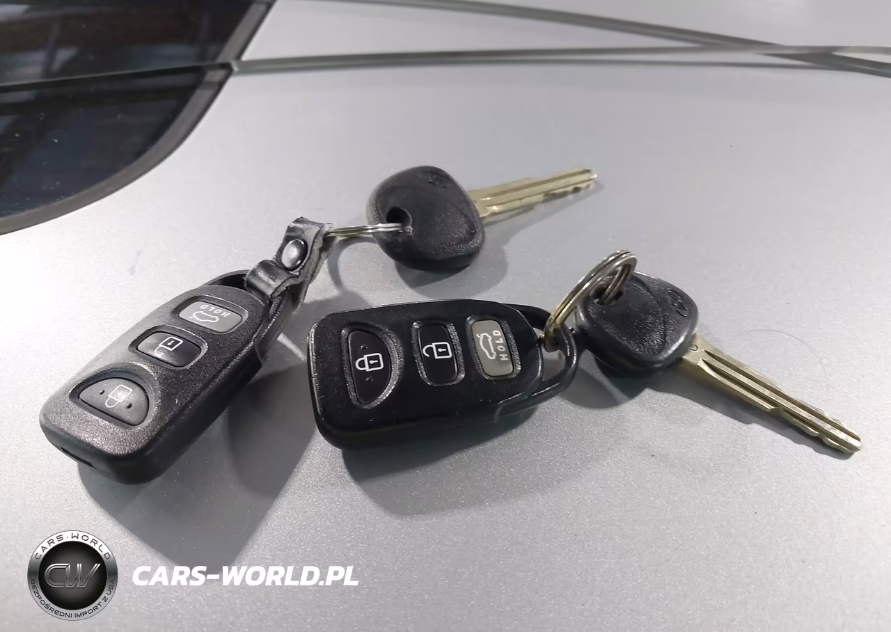 2012 Hyundai Elantra Limited (Ulsan Plant) VIN:KMHDH4AE1CU382656 - 11