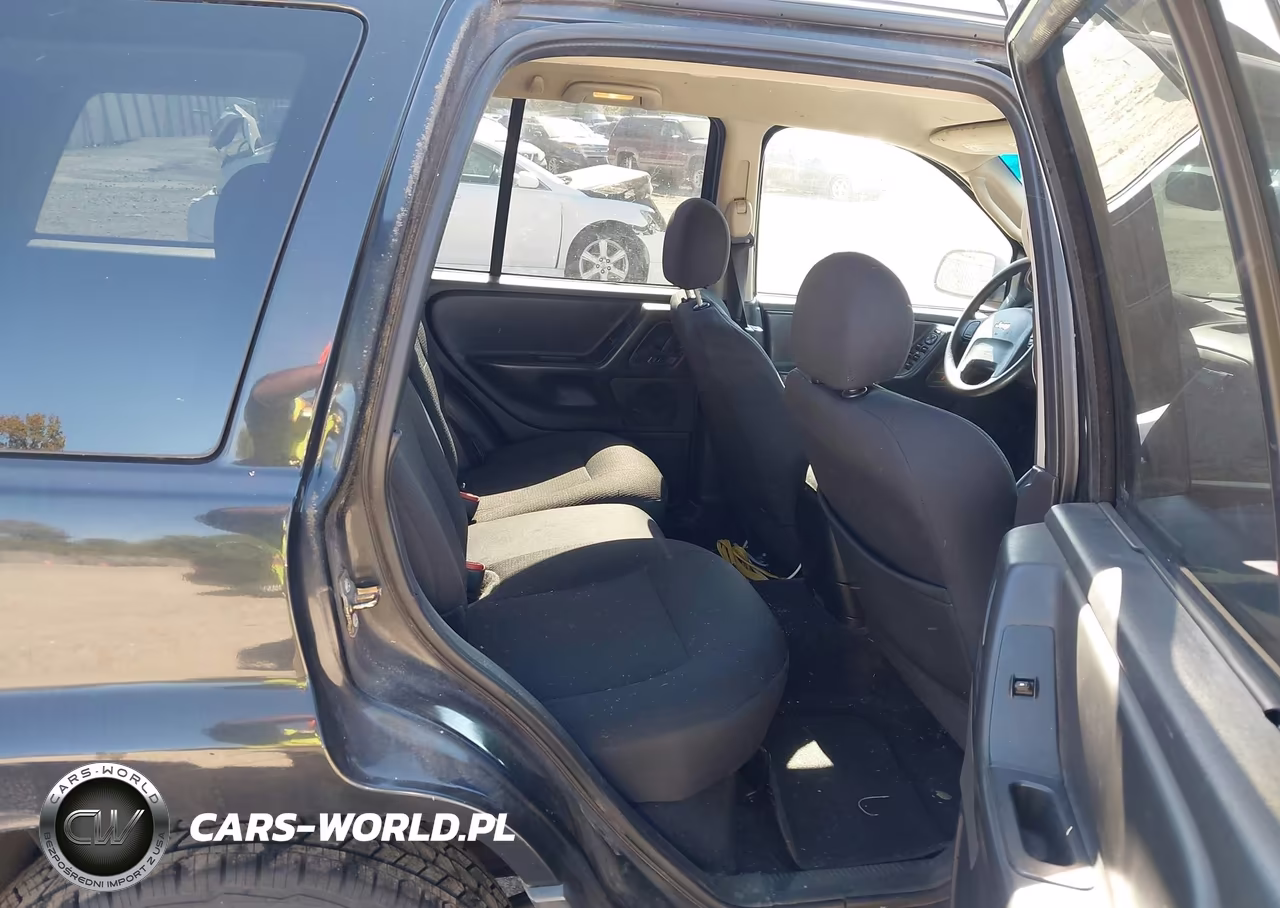 2004 Jeep Grand Cherokee Laredo VIN:1J4GW48S74C125070 - 8