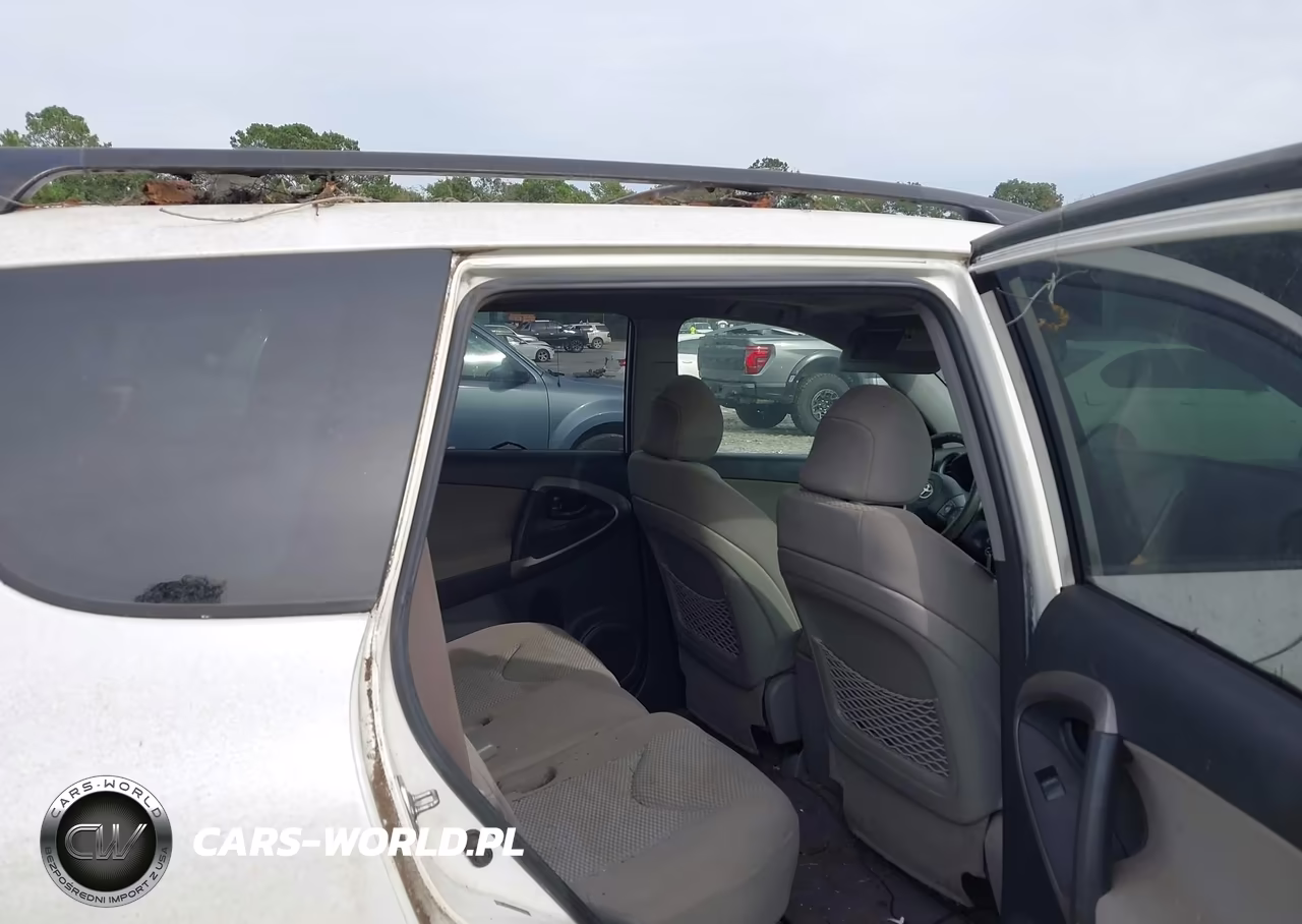 2007 Toyota Rav4 Limited V6 VIN:JTMZK31V475011657 - 8