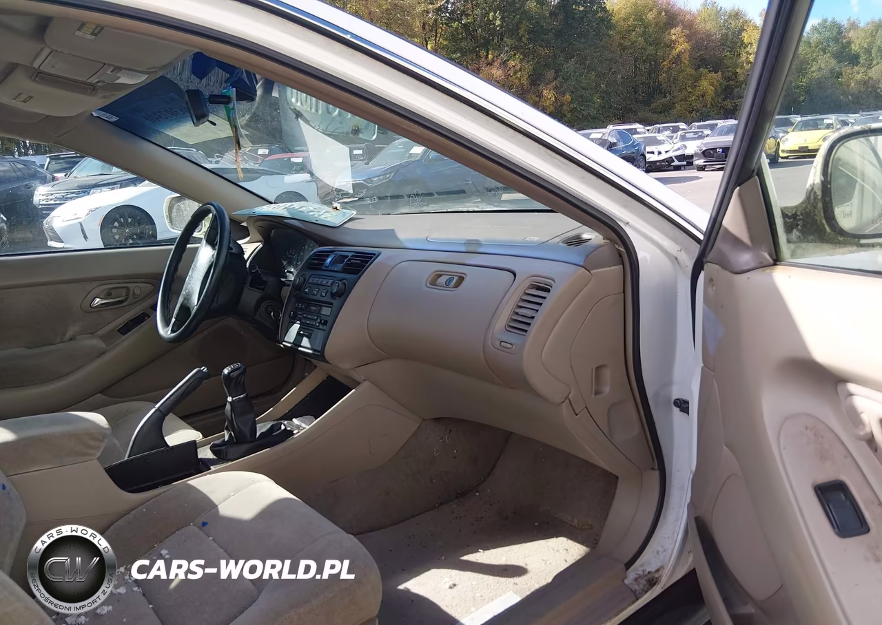 2000 Honda Accord 2.3 Ex VIN:1HGCG3167YA009847 - 5