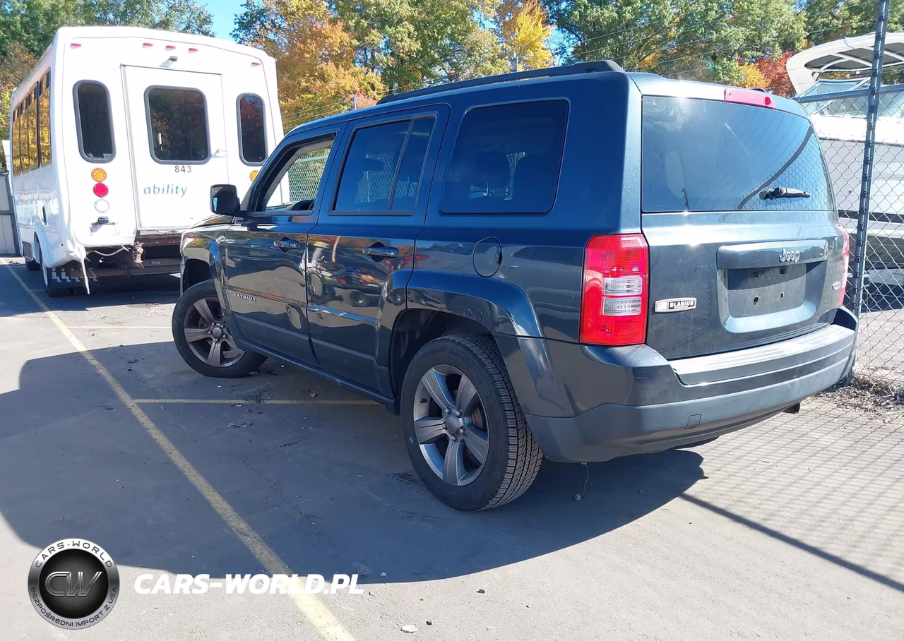 2013 Jeep Patriot Latitude VIN:1C4NJPFA0ED720605 - 3