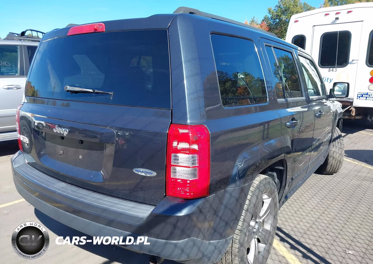 2013 Jeep Patriot Latitude VIN:1C4NJPFA0ED720605 - 4