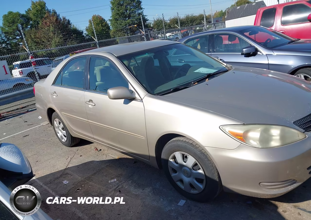 2004 Toyota Camry Le VIN:4T1BE32KX4U890723 - 13