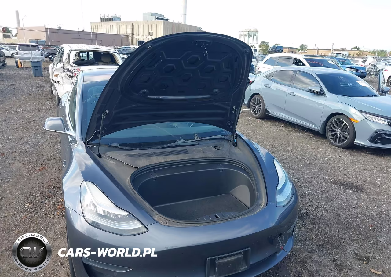 2018 Tesla Model 3 Long Range-Mid Range VIN:5YJ3E1EAXJF158936 - 10