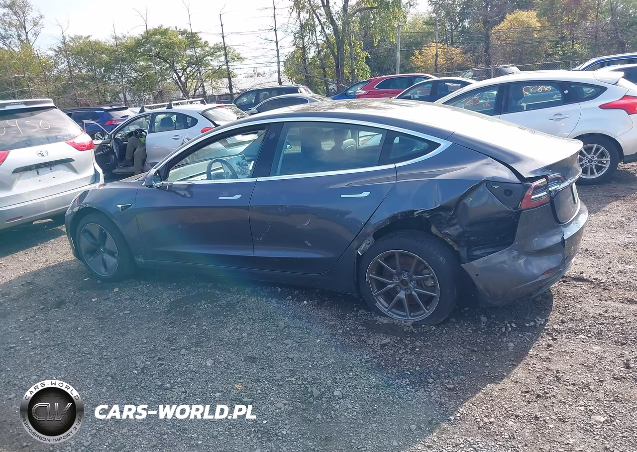 2018 Tesla Model 3 Long Range-Mid Range VIN:5YJ3E1EAXJF158936 - 14