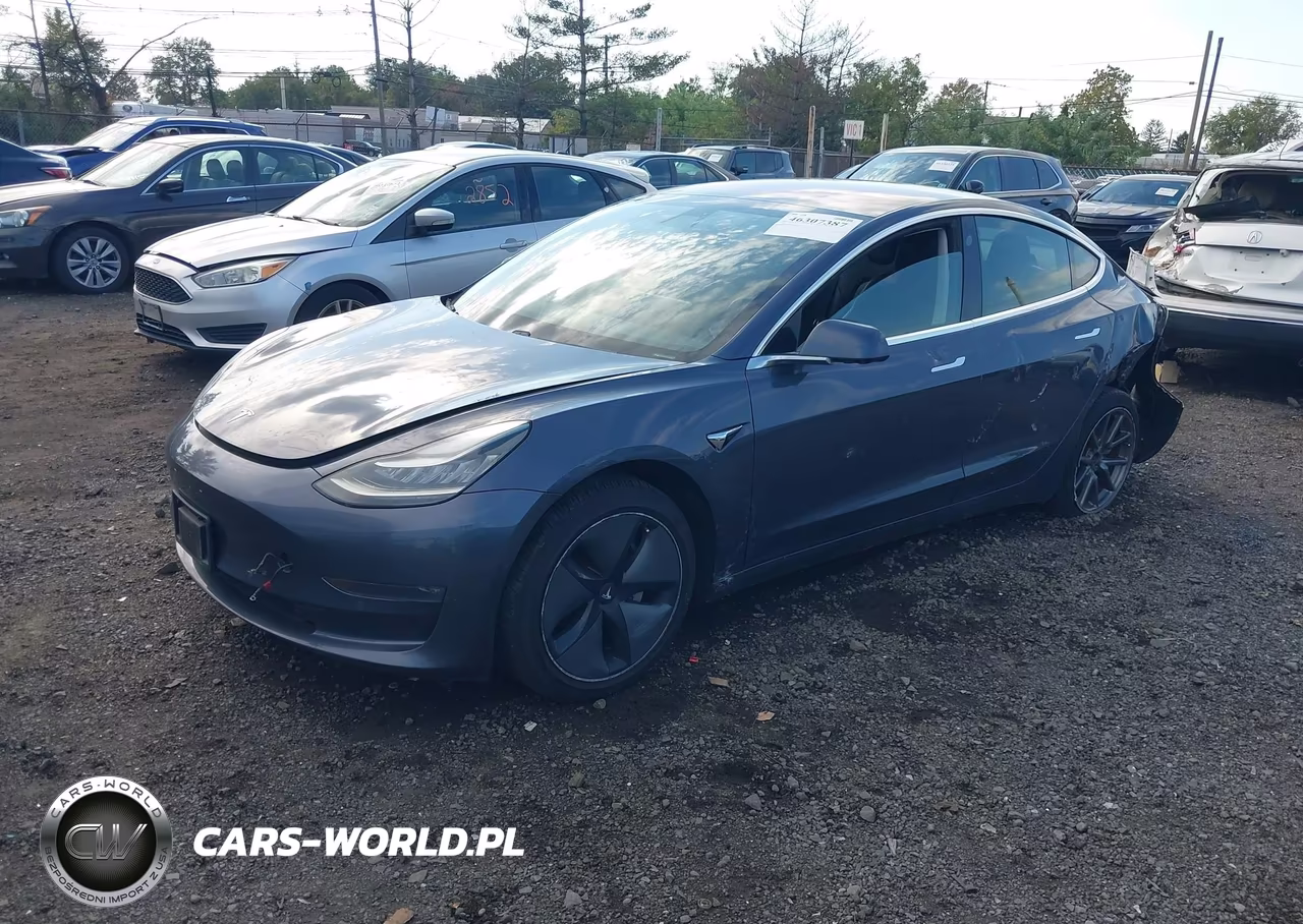2018 Tesla Model 3 Long Range-Mid Range VIN:5YJ3E1EAXJF158936 - 2