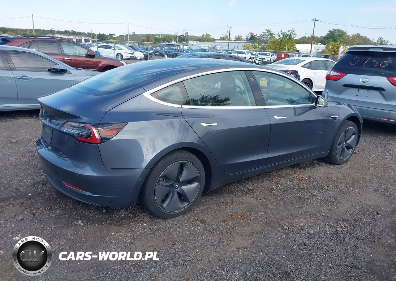 2018 Tesla Model 3 Long Range-Mid Range VIN:5YJ3E1EAXJF158936 - 4
