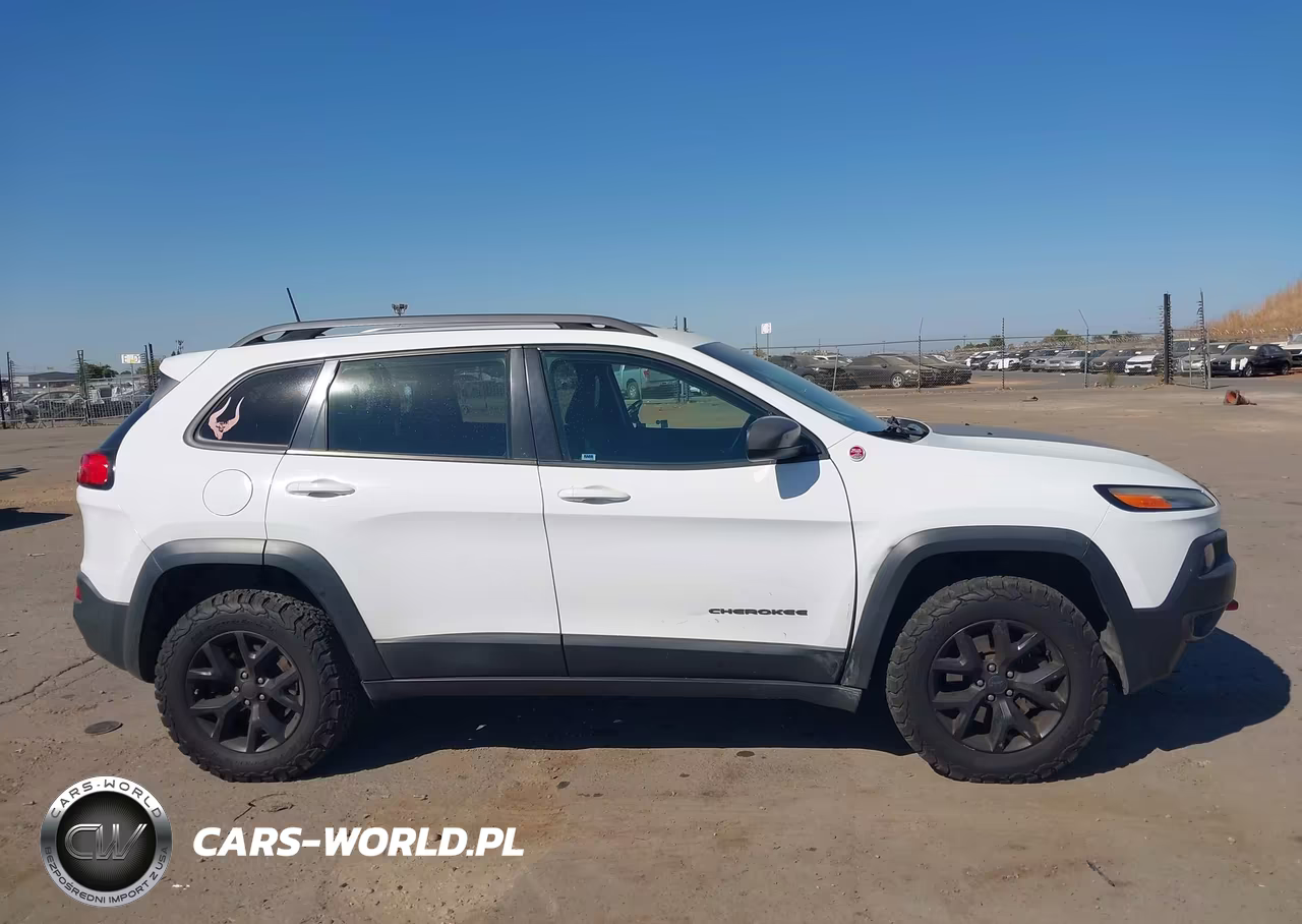 2017 Jeep Cherokee Trailhawk 4X4 VIN:1C4PJMBS0HW589898 - 13